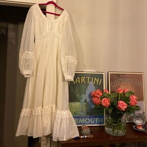 Vintage GUNNE SAX white dress small